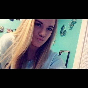 Meet your Posher, Jenna