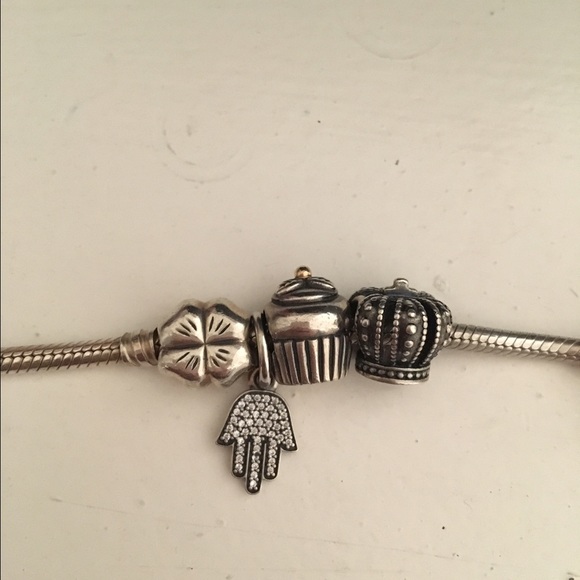 Cupcake pandora charm