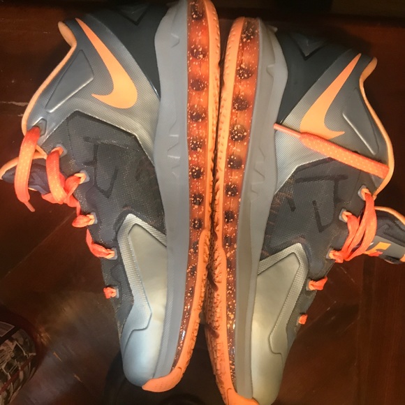 Nike Lebron - Picture 2 of 3