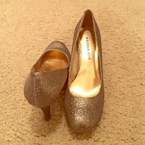 Madden Girl Size 7 sparkle heels
