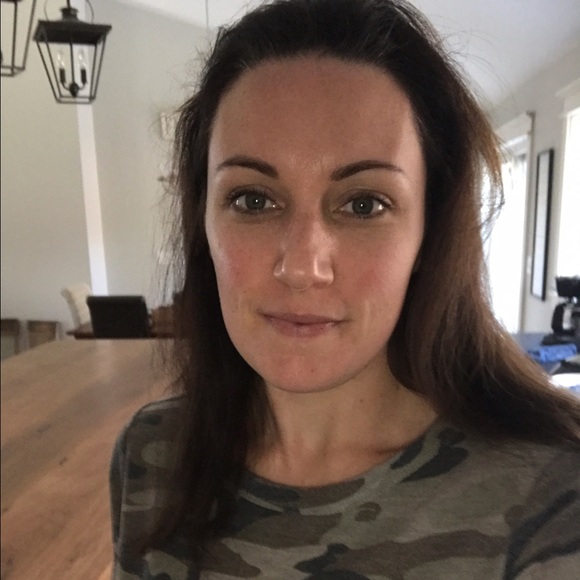Meet your Posher, Gina