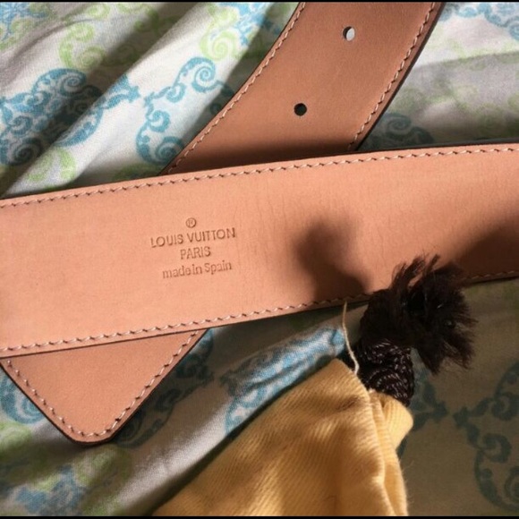 Louis Vuitton belt 100% authentic - Picture 3 of 4