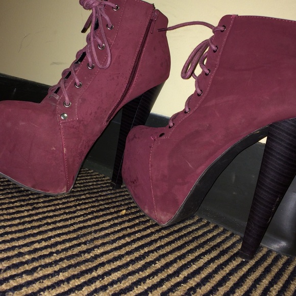 Heels - Picture 2 of 2