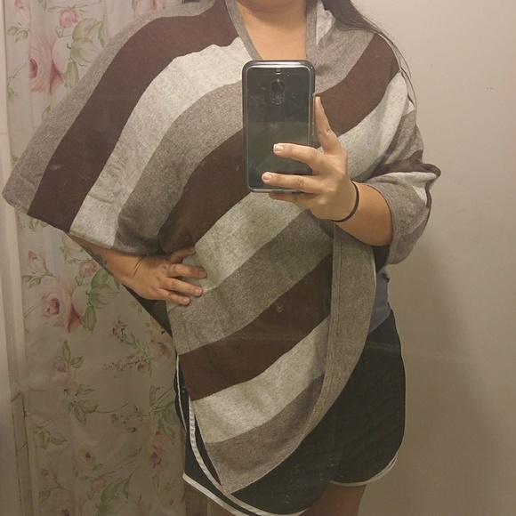 Cashmere Stripped Poncho