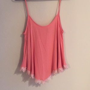 Flowy Tank