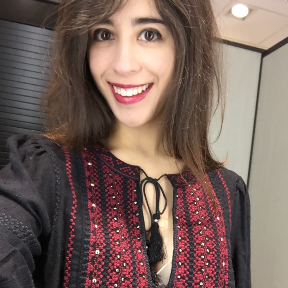 Meet your Posher, Maria paula