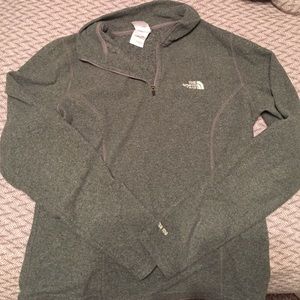 North face pullover