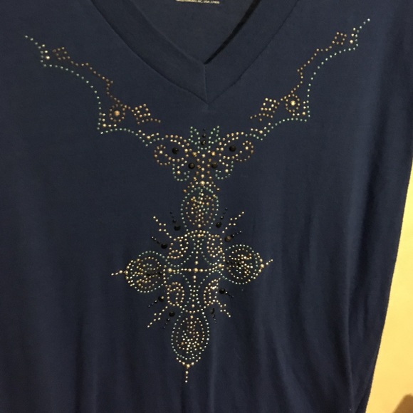 Shirt - Picture 4 of 4