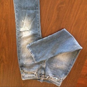 Men's Distressed Levi Jeans