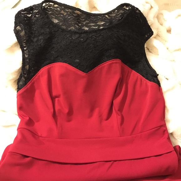 Dress - Picture 2 of 4