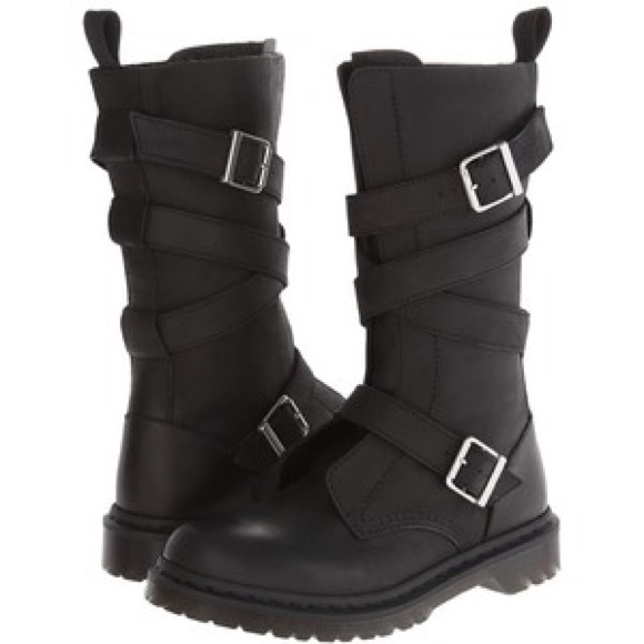 Dr. Martens (Lauren) buckle up