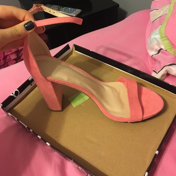 Blush pink, ankle strap chunky heel - Picture 3 of 4