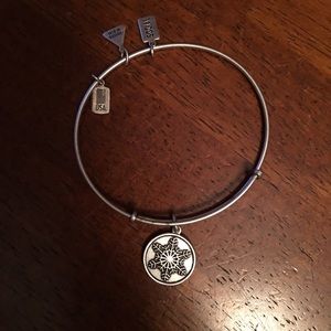 Snowflake bracelet