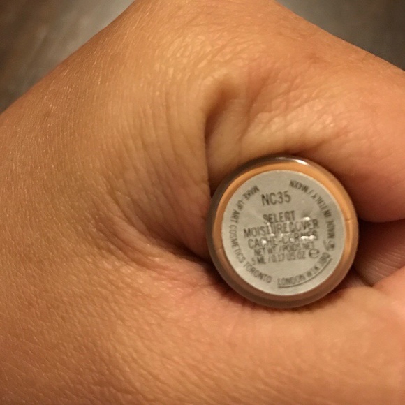 💫 MAC Select Moisturecover Cache-Cernes in NC35 - Picture 2 of 2