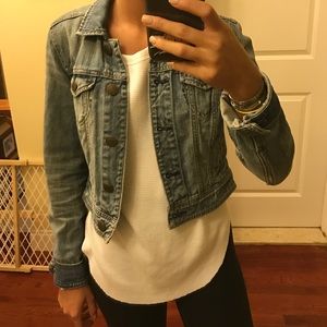 AMERICAN EAGLE CROPPED JEAN JACKET