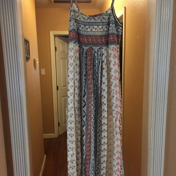 Adorable embroidered maxi dress