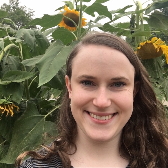 Meet your Posher, Catherine