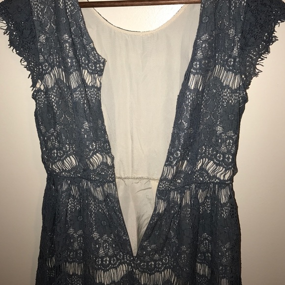🌸HP🌸NWOT dusty blue laced dress - Picture 3 of 4