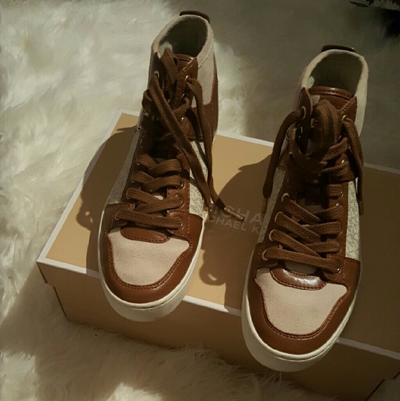 Micheal kors Sneakers - Picture 2 of 2