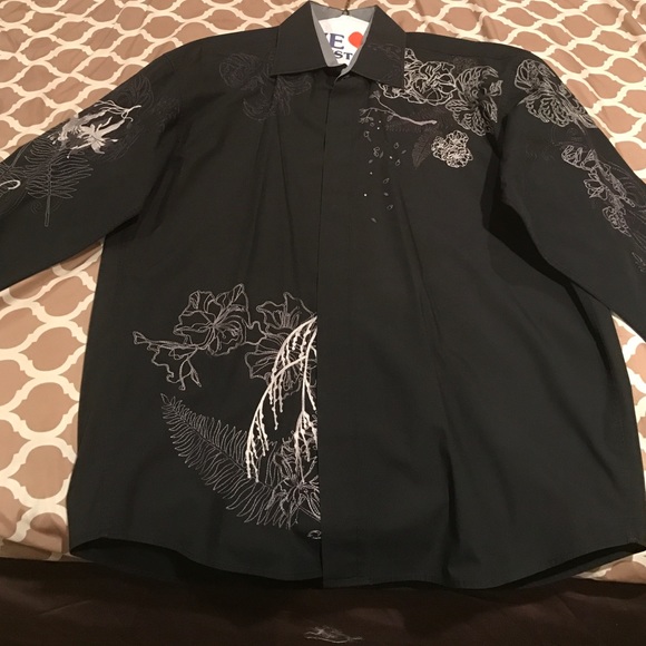 Men's dress shirt