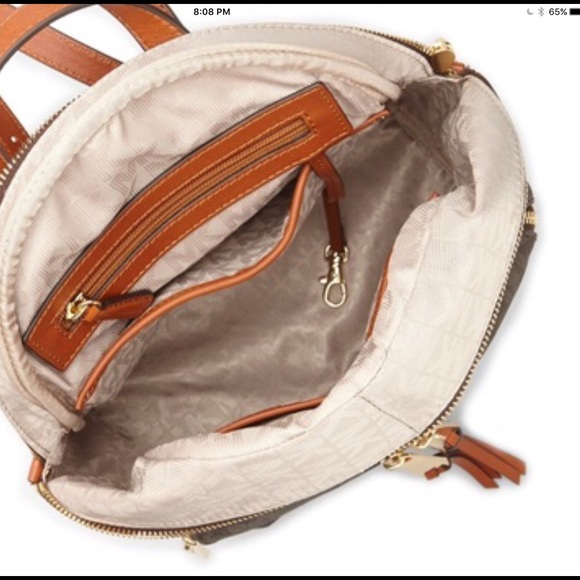 🚫SOLD🚫NWT Authentic Michael Kors Rhea Backpack - Picture 4 of 4