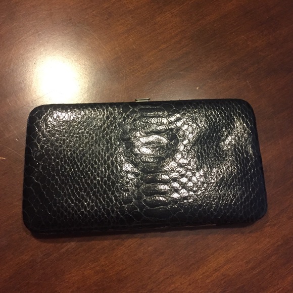 Black wallet - Picture 1 of 4