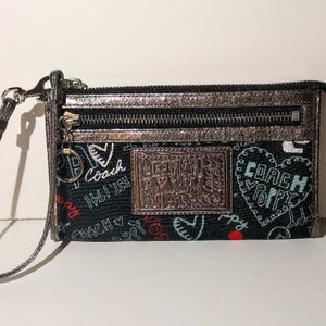 Coach Poppy Graffiti Wallet / Wristlet