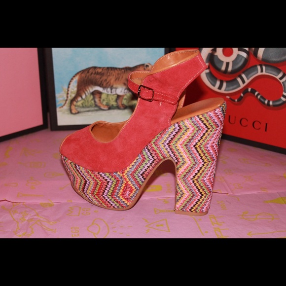 Italian Geometric Peeptoe Heels - Picture 3 of 4