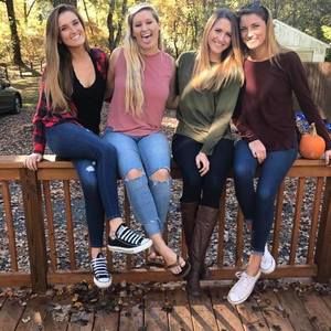 Meet your Posher, Corinne