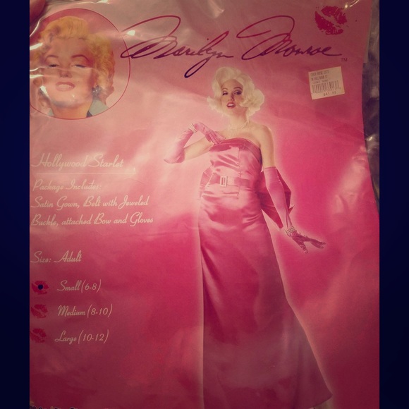 Women's Halloween costume.