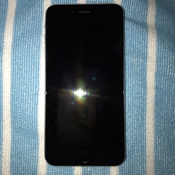 iPhone 6 Plus - Picture 1 of 1