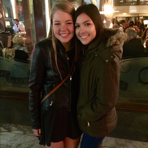 Meet your Posher, Alex