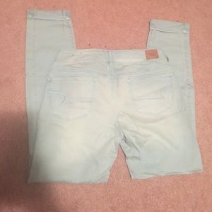 American eagle straight legged jeans. Size 8