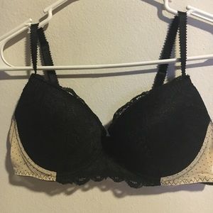 36D cream and black lace bra