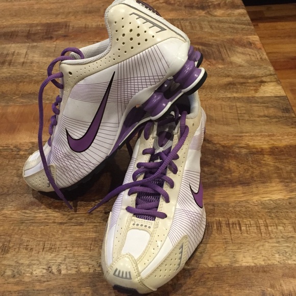 Nike shocks