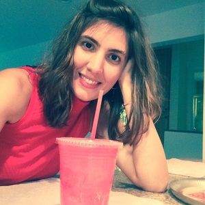 Meet your Posher, Laura