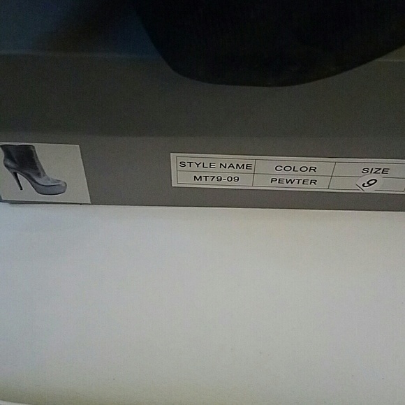 Platform Heels - Picture 3 of 4