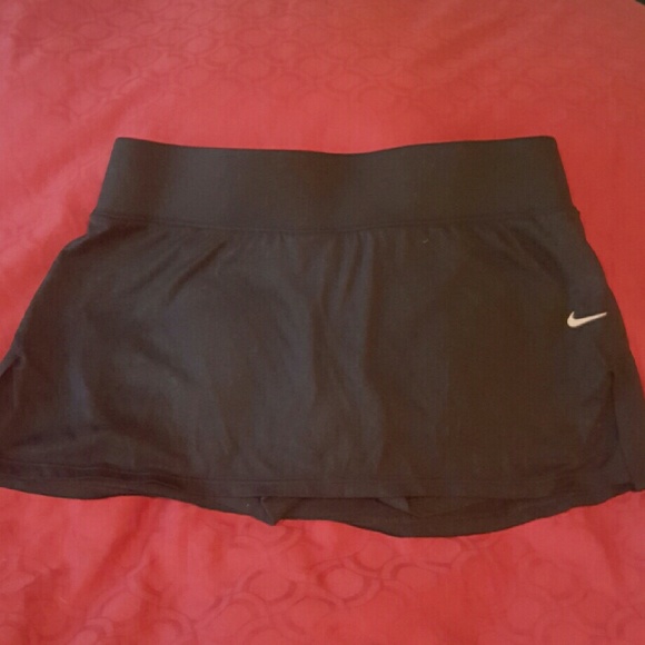 Sale! Nike Workout skort. Barely worn.