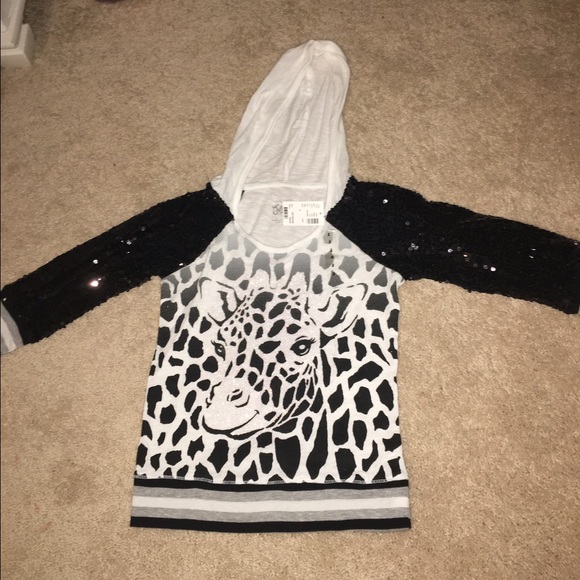 NWT justice shirt