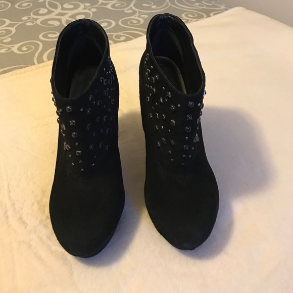 BCBG Generation high heel booties - Picture 1 of 3