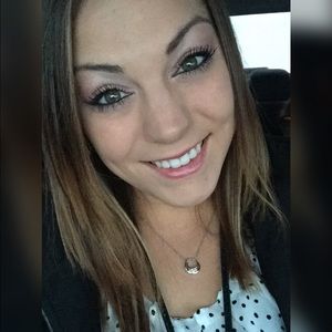 Meet your Posher, Nicolette