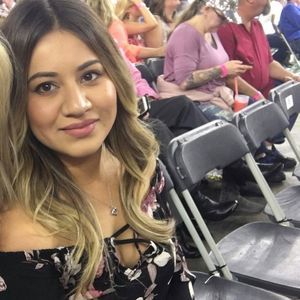 Meet your Posher, Lorena