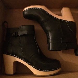 Swedish Hasbeens Jodhpur Black Clog Boots 39