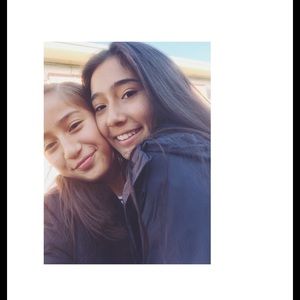 Meet your Posher, Lesly