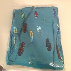 LulaRoe turquoise feathers TC leggings