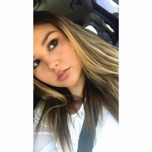 Meet your Posher, Celeste