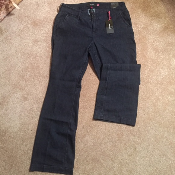 NWT Bootcut jeans