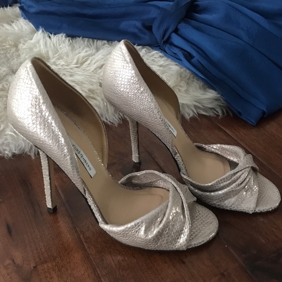 DVF d'Orsay Pumps - Picture 3 of 4