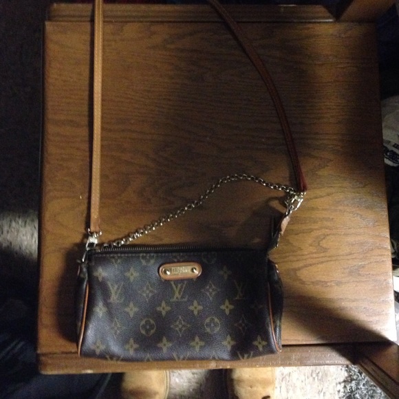 Louis Vutton Barely Used Eva Monogram Clutch Bag