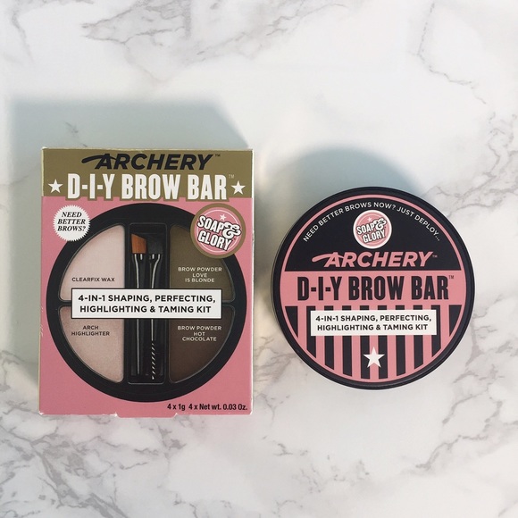 NWT Soap & Glory D-I-Y Brow Bar™ 4-in-1 Brow Kit